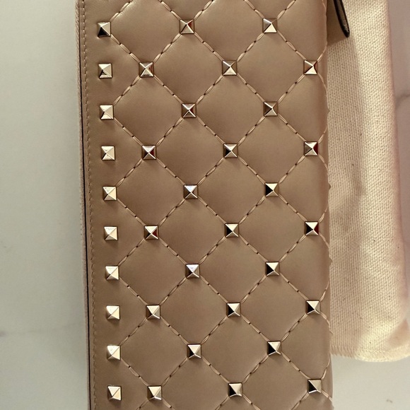 New Valentino Nude Studded Women's Wallet - Picture 3 of 5